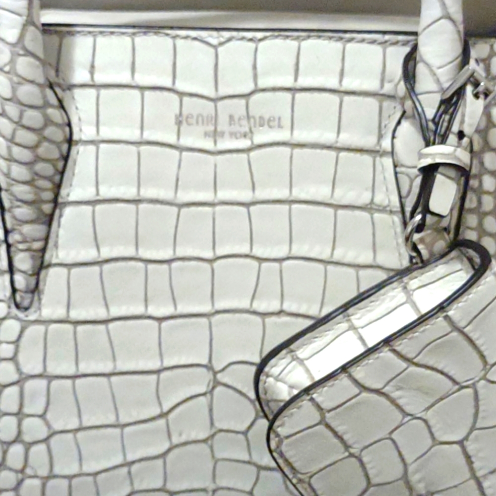 Henri bendel